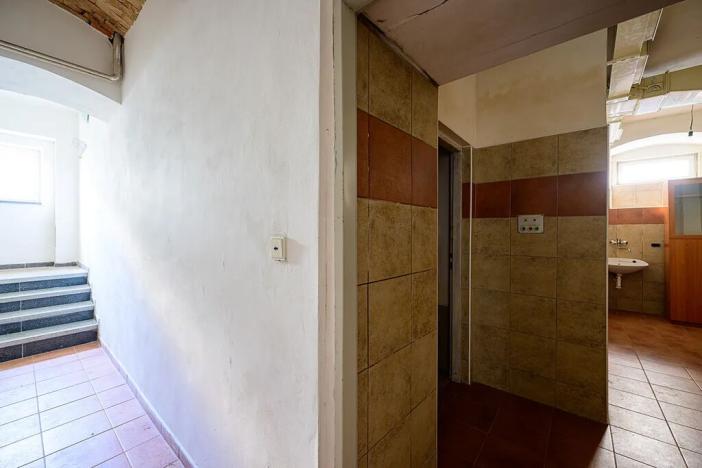 Pronájem obchodního prostoru, Plzeň, Skvrňanská, 160 m2