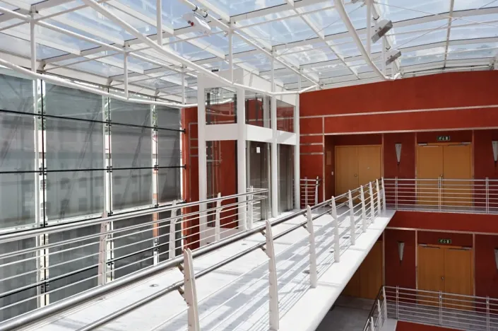 Pronájem kanceláře, Praha - Karlín, Křižíkova, 1420 m2