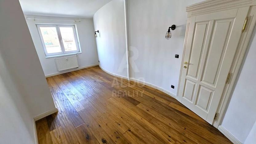 Prodej atypického bytu, České Budějovice, B. Smetany, 255 m2