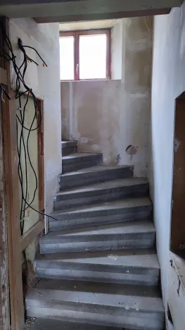 Prodej bytu 2+1, Praha - Hostivař, Hornoměcholupská, 120 m2