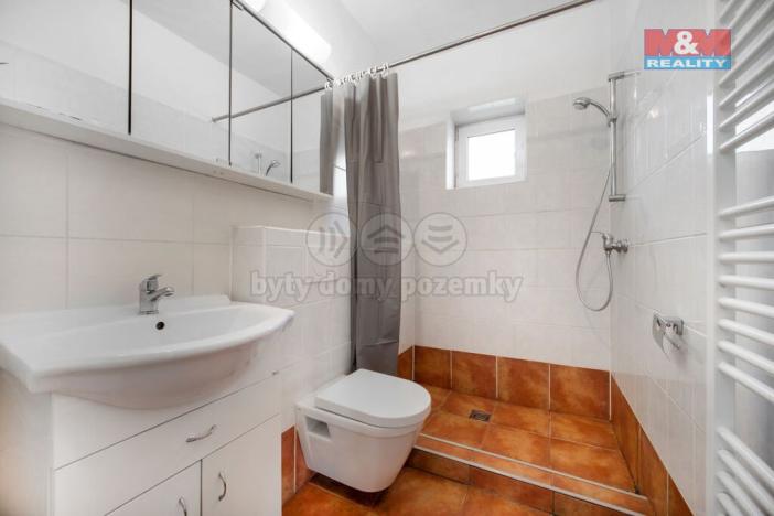 Prodej rodinného domu, Karle, 215 m2