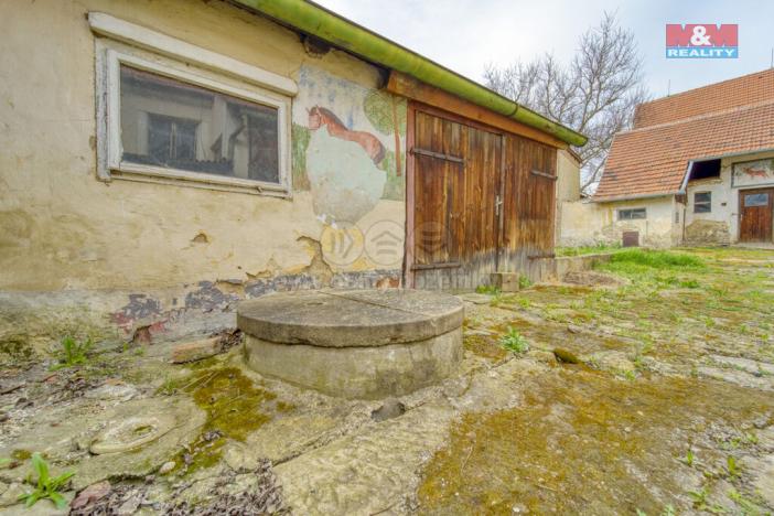 Prodej rodinného domu, Kněževes, Pražská, 67 m2