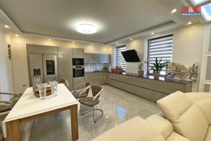 Prodej restaurace, Týn nad Vltavou - Malá Strana, Písecká, 854 m2