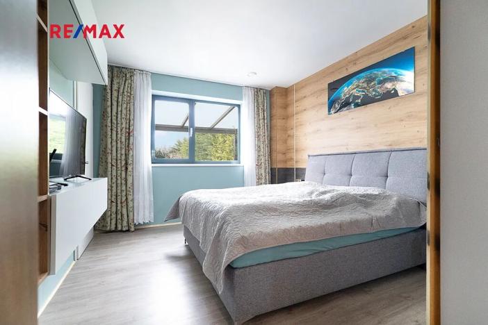 Prodej rodinného domu, Hovorčovice, Na Konci světa, 188 m2