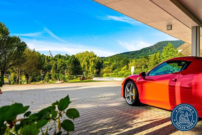 Prodej vily, Malenovice, 900 m2