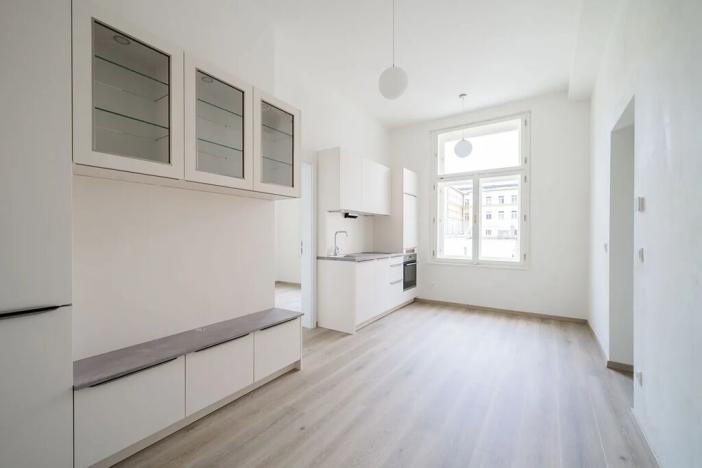 Pronájem bytu 2+kk, Praha - Nové Město, Václavské náměstí, 38 m2
