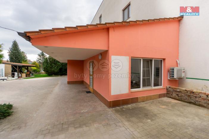 Pronájem kanceláře, Holice, náměstí T. G. Masaryka, 20 m2