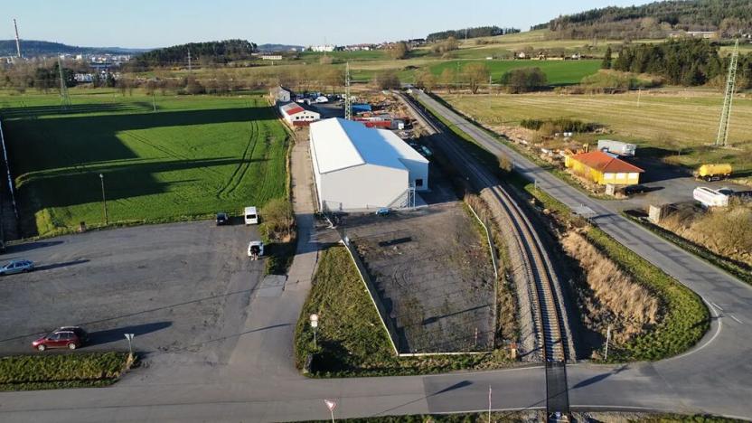 Pronájem skladu, Radošovice, 1500 m2