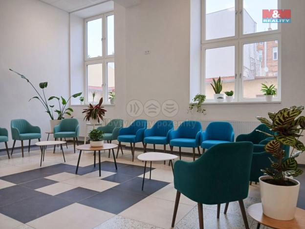 Pronájem obchodního prostoru, Opava - Město, Masarykova třída, 80 m2