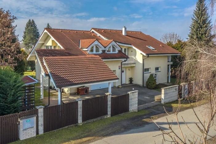 Prodej rodinného domu, Praha - Klánovice, Jeníkovická, 260 m2