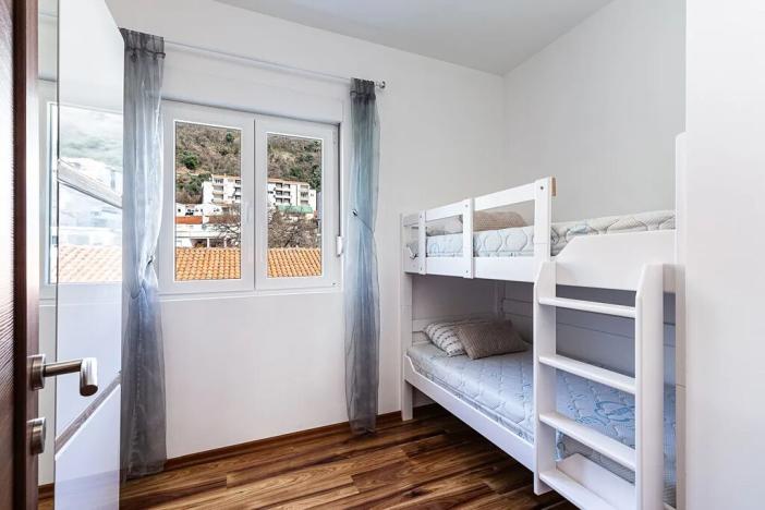 Prodej bytu 3+kk, Petrovac, Černá Hora, 53 m2
