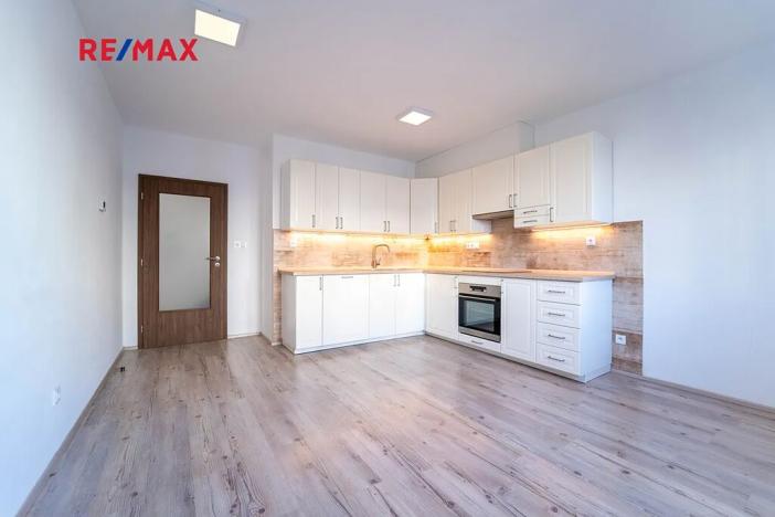 Pronájem bytu 2+kk, Poděbrady, Nerudova, 71 m2