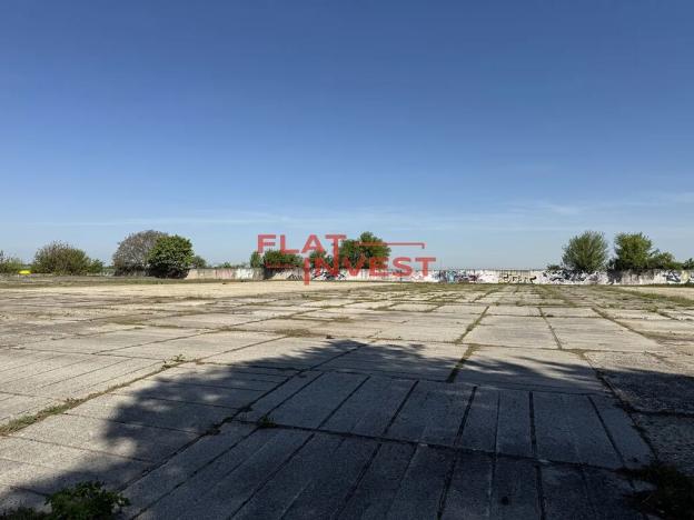 Pronájem komerčního pozemku, Klecany, 5000 m2