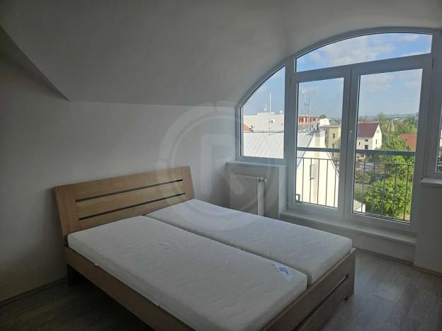 Pronájem bytu 3+kk, České Budějovice, Dobrovodská, 76 m2