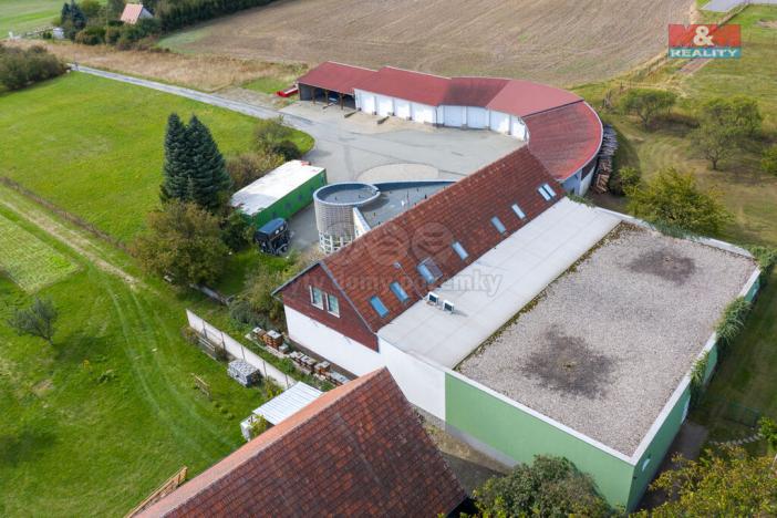 Prodej výrobních prostor, Žďár, 1089 m2