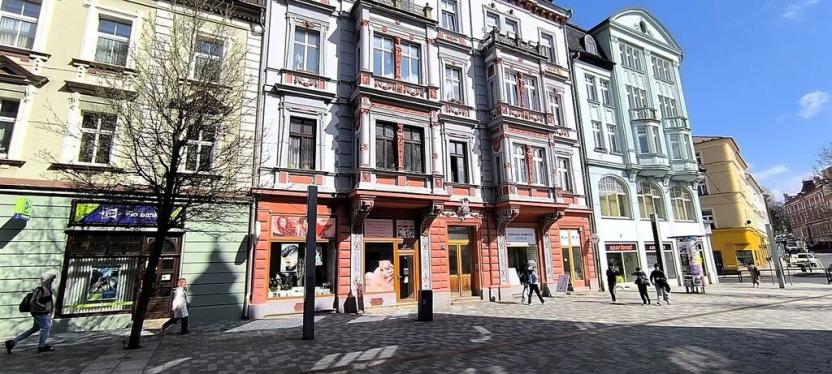 Pronájem obchodního prostoru, Cheb, Svobody, 81 m2