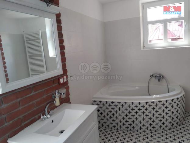 Prodej bytu 2+1, Krnov - Pod Bezručovým vrchem, Revoluční, 88 m2