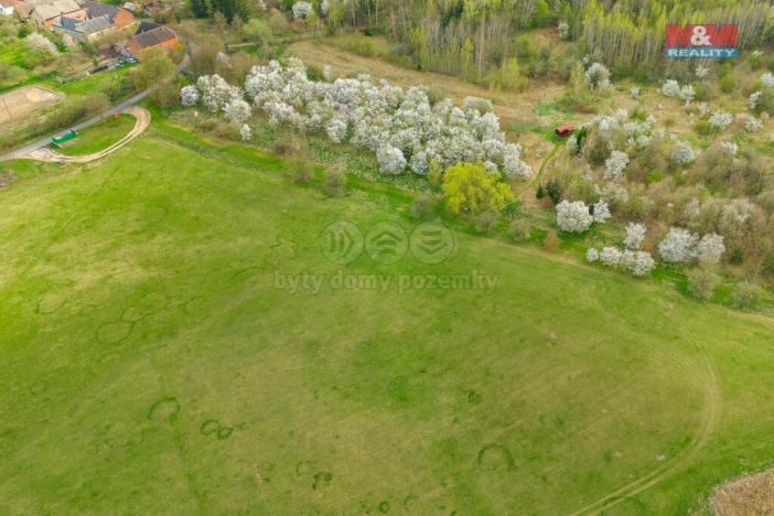 Prodej pole, Staré Město, 1837 m2