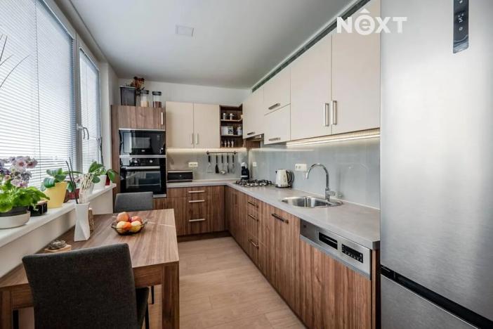 Prodej bytu 3+1, Břeclav, Na Valtické, 72 m2