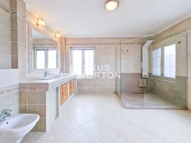 Pronájem vily, Praha - Nebušice, Ke strži, 400 m2