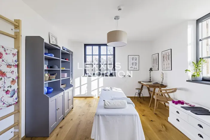 Prodej rodinného domu, Číčovice, 403 m2