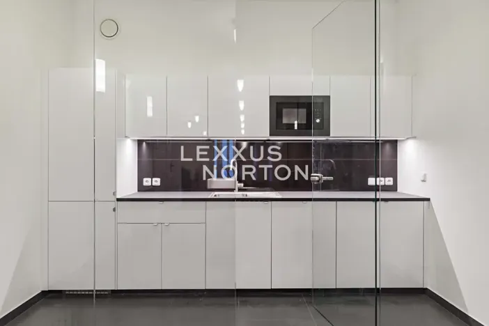 Pronájem kanceláře, Praha - Nové Město, Václavské náměstí, 534 m2