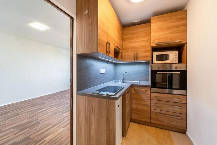 Pronájem bytu 2+kk, Přerov, Kosmákova, 42 m2