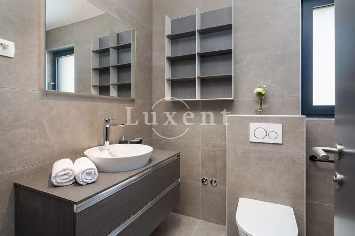 Prodej vily, Šibenik, Chorvatsko, 200 m2