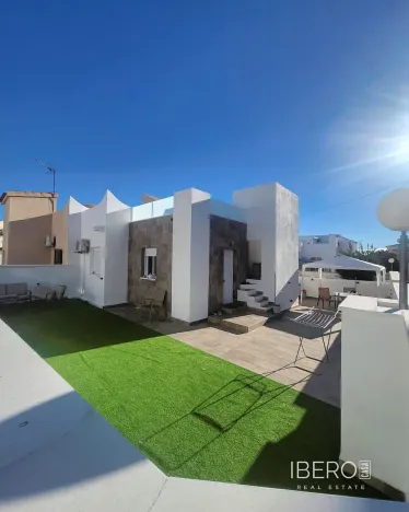 Prodej rodinného domu, Orihuela, Španělsko, Paseo Marítimo de Playa Flamenca, 85 m2