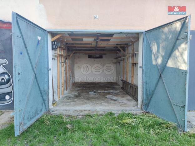 Pronájem garáže, Ostrava, V Zahradách, 18 m2