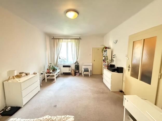 Pronájem bytu 1+kk, Praha - Vršovice, Holandská, 34 m2