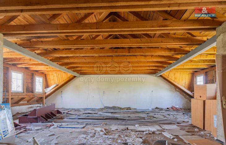 Prodej obchodního prostoru, Zalužany, 320 m2