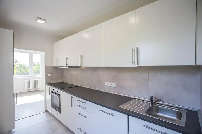 Pronájem bytu 3+1, Praha - Záběhlice, V ochozu, 61 m2