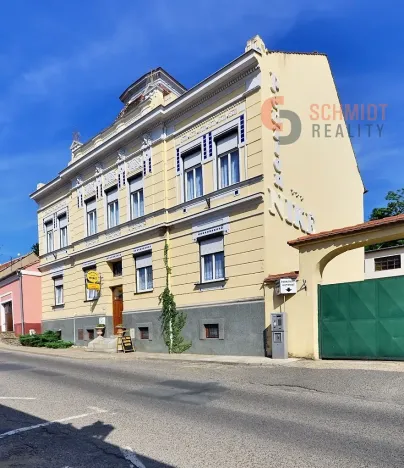 Prodej ubytování, Mikulov, Koněvova, 1125 m2