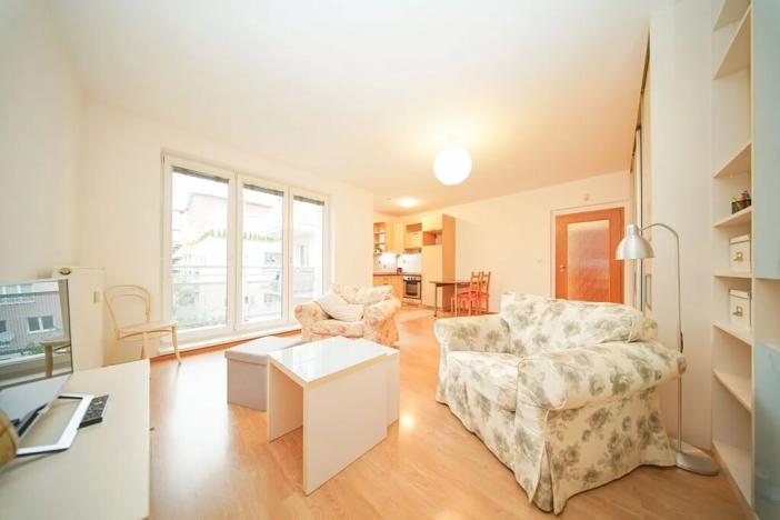 Pronájem bytu 1+kk, Praha - Záběhlice, Mattioliho, 36 m2