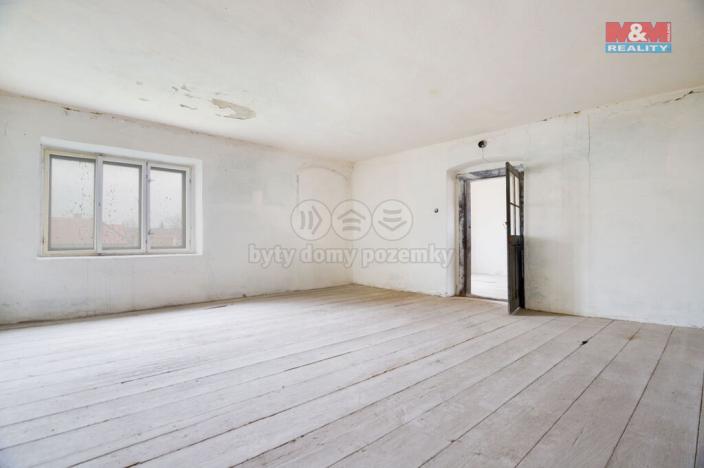 Prodej rodinného domu, Černiv, 320 m2