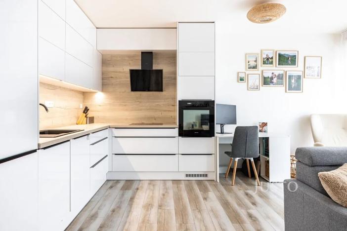 Prodej bytu 2+kk, České Budějovice, O. Nedbala, 59 m2