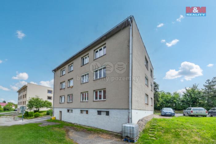 Prodej bytu 4+1, Větrušice, Jižní, 74 m2