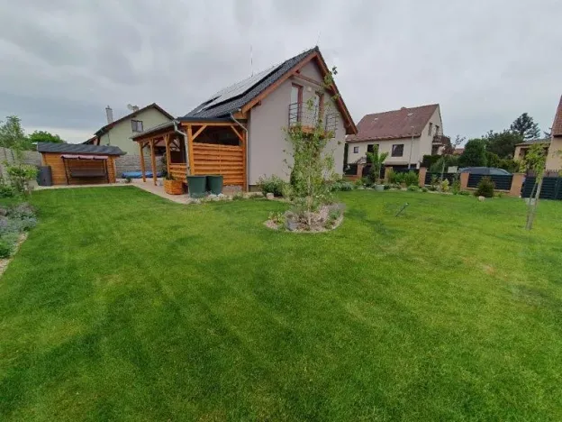 Prodej rodinného domu, Dalešice, 140 m2