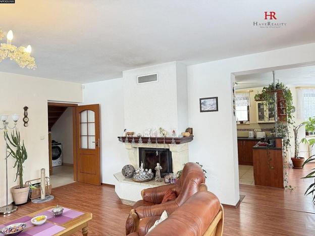 Prodej rodinného domu, Jenišovice, 355 m2