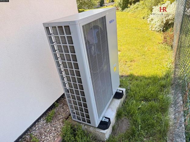 Prodej rodinného domu, Jenišovice, 355 m2