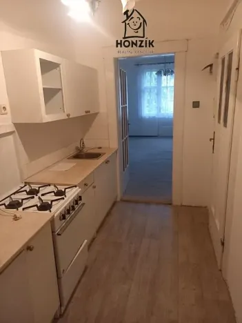 Pronájem bytu 1+kk, Praha - Vysočany, Prouzova, 35 m2
