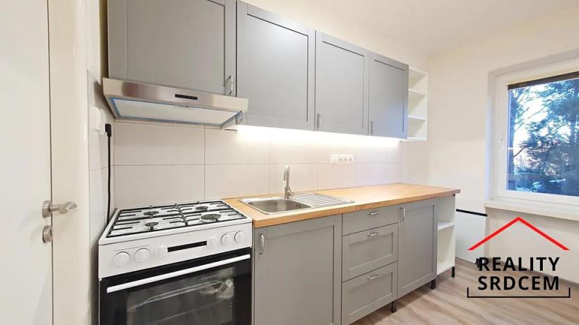 Pronájem bytu 1+1, Frýdek-Místek, Lískovecká, 35 m2