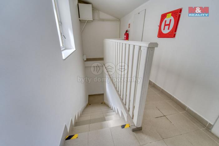 Pronájem kanceláře, Plzeň, Hálkova, 786 m2