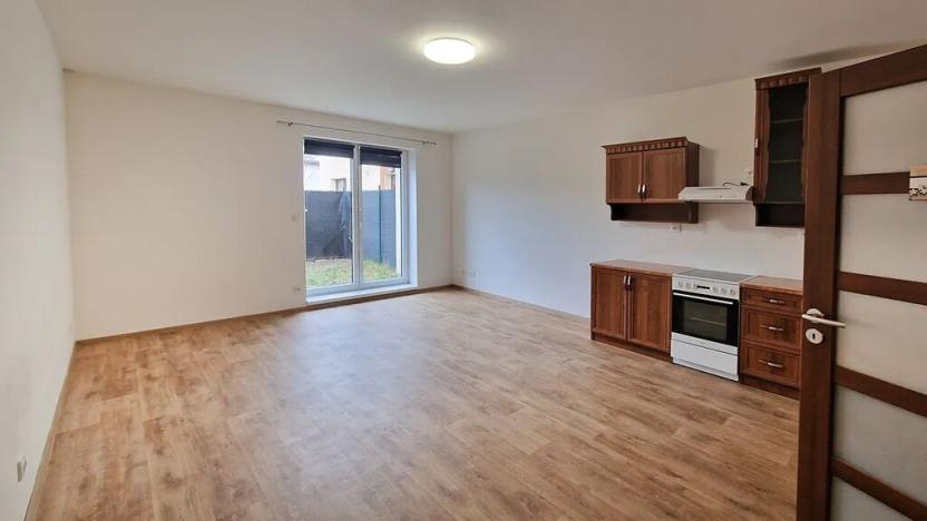 Prodej bytu 1+kk, Libčice nad Vltavou, Letecká, 42 m2