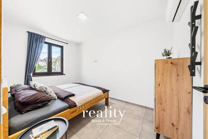 Prodej rodinného domu, Perná, 205 m2