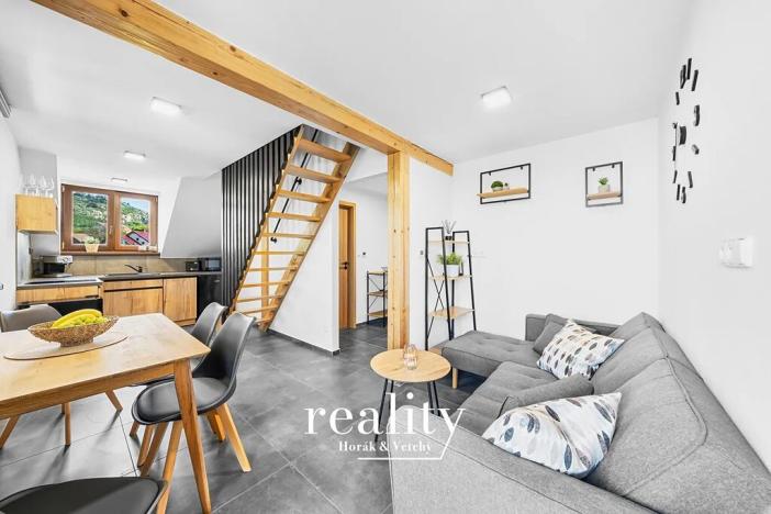 Prodej rodinného domu, Perná, 205 m2