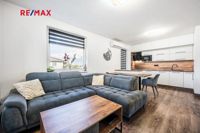 Prodej bytu 2+kk, Lavičky, 56 m2