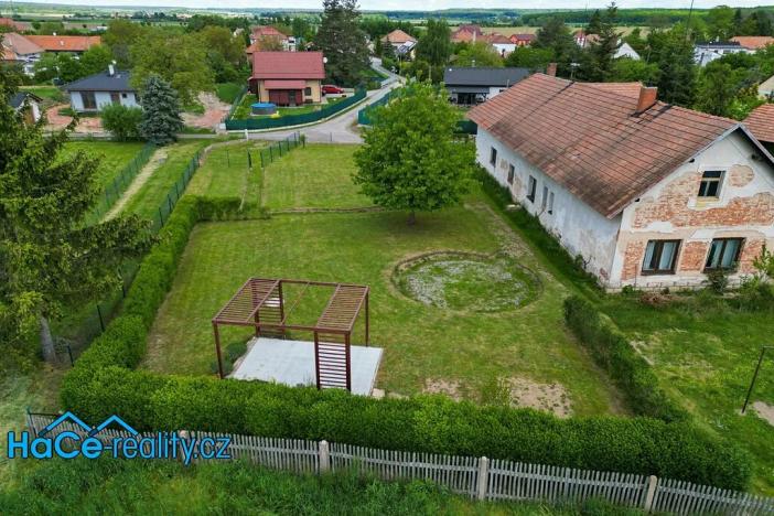 Prodej komerčního pozemku, Dolní Ředice, 1064 m2