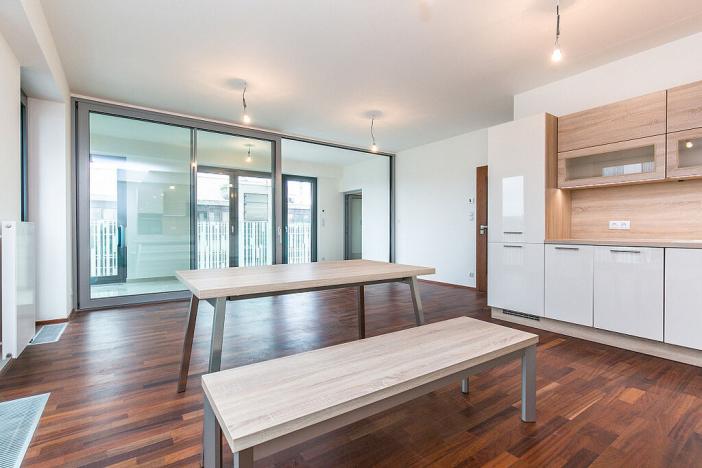 Prodej bytu 2+kk, Praha - Žižkov, Olšanská, 64 m2